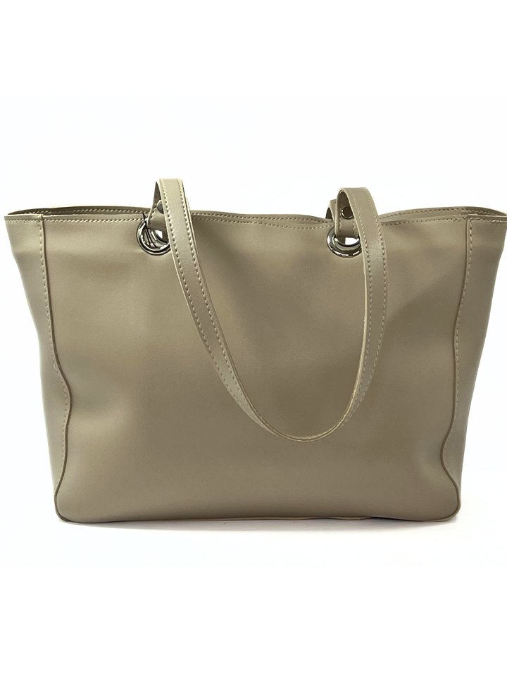 MODEL LUNA | vizon - Image 3