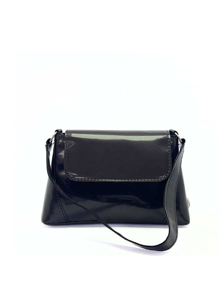 MODEL MAJA | tamna siva